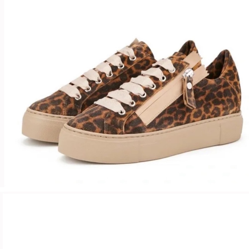 Agl Leopard Print Low-Top Sneakers in Brown and Tan